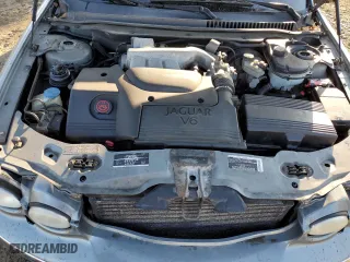 2002 Jaguar X-Type with VIN SAJEA51CX2WC59639, listed as a Copart auction lot 81078514 with 99,183 mi miles and Salvage Title. Bid and sale history available at carsss.com. Image 12.