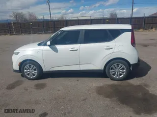 2021 Kia Soul LX with VIN KNDJ23AU5M7736690, listed as a IAAI auction lot 41836352 with 109,172 mi miles. Bid and sale history available at carsss.com. Image 14.