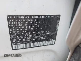 2018 Volkswagen Tiguan SEL z VIN 3VV2B7AX5JM164450, wystawiony jako IAAI lot #42191718 z przebiegiem 68 556 mil mil oraz . Historia ofert i sprzedaży dostępna na DreamBid. Obrazek 9.