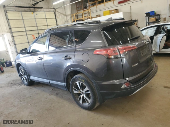 2018 Toyota RAV4 XLE with VIN JTMRFREV1JJ736777, listed as a Copart auction lot 52329605 with 60,069 mi miles and Salvage Title. Bid and sale history available at carsss.com. Image 2.