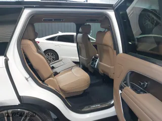 2025 Land Rover Range Rover SE with VIN SALKPBFU1SA280561, listed as a IAAI auction lot 41487938 with 342 mi miles. Bid and sale history available at carsss.com. Image 8.