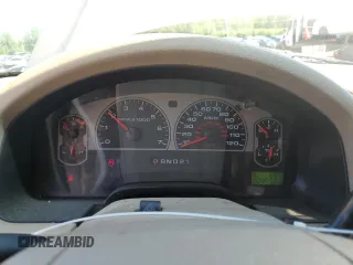 2006 Ford F-150 XLT с VIN 1FTPW12V66KD57661, выставлен на аукционе Copart как лот 57530335 с пробегом 209 592 миль миль и Списание • Salvage title. История ставок и продаж доступна на DreamBid. Изображение 9.