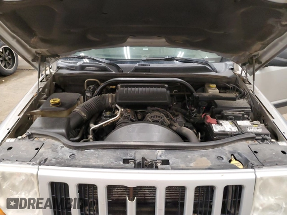 2006 Jeep Commander with VIN 1J8HG48N86C275203, listed as a Copart auction lot 57827085 with 197,552 mi miles and Clean title. Bid and sale history available at DreamBid. Image 11.