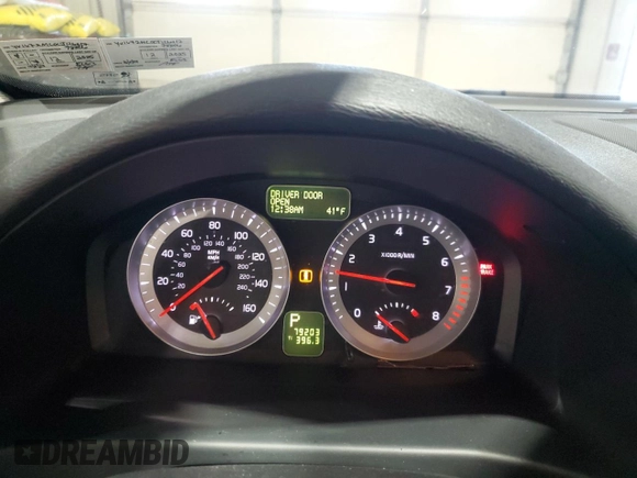 2012 Volvo C70 T5 with VIN YV1672MC0CJ126017, listed as a Copart auction lot 44784185 with 79,203 mi miles and Salvage Title. Bid and sale history available at carsss.com. Image 9.