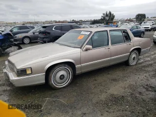 1990 Cadillac DeVille z VIN 1G6CD5332L4341436, wystawiony jako Copart lot #46142575 z przebiegiem 58 866 mil mil oraz Czysty tytuł • Clean title. Historia ofert i sprzedaży dostępna na DreamBid. Obrazek 1.
