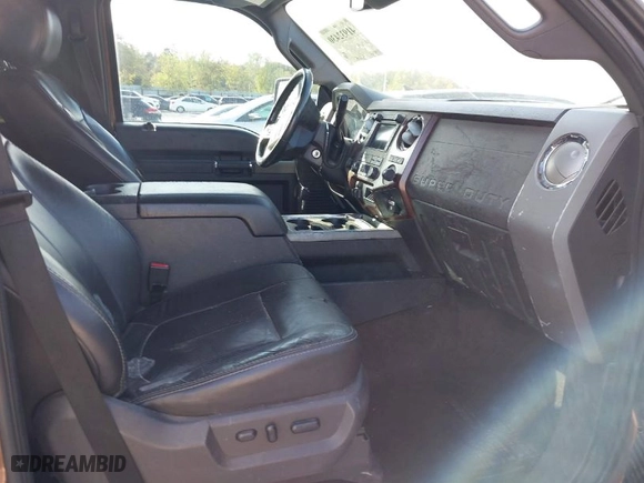 2012 Ford Super Duty F-250 SRW XL with VIN 1FT7W2B62CEC21519, listed as a IAAI auction lot 41932430 with 249,710 mi miles. Bid and sale history available at carsss.com. Image 5.