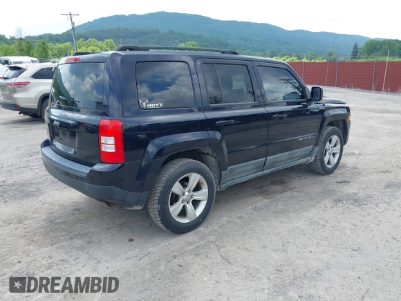 2011 Jeep Patriot Latitude z VIN 1J4NF1GB2BD149145, wystawiony jako IAAI lot #42467760 z przebiegiem 91 935 mil mil oraz . Historia ofert i sprzedaży dostępna na DreamBid. Obrazek 4.