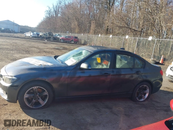 2015 BMW 3 Series 328i xDrive with VIN WBA3B5G55FNS19437, listed as a IAAI auction lot 41765832 with 137,993 mi miles. Bid and sale history available at carsss.com. Image 14.
