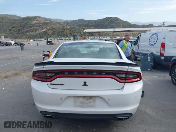 2018 Dodge Charger SXT Plus with VIN 2C3CDXHG4JH187580, listed as a IAAI auction lot 42024602 with 203,843 mi miles and . Bid and sale history available at carsss.com. Image 16.
