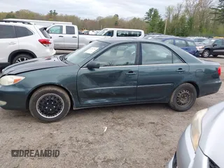 2003 Toyota Camry LE z VIN 4T1BE30K13U746690, wystawiony jako IAAI lot #42220794 z przebiegiem 165 807 mil mil oraz . Historia ofert i sprzedaży dostępna na DreamBid. Obrazek 14.