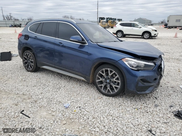 2021 BMW X1 sDrive28i with VIN WBXJG7C08M5T38777, listed as a Copart auction lot 89270515 with 0 mi miles and Salvage Title. Bid and sale history available at carsss.com. Image 4.