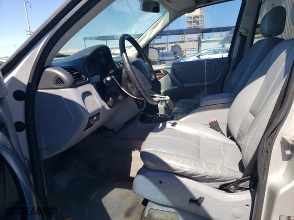 2000 Mercedes-Benz M-Class with VIN 4JGAB54E7YA151114, listed as a Copart auction lot 50175395 with 166,093 mi miles and Salvage Title. Bid and sale history available at carsss.com. Image 7.