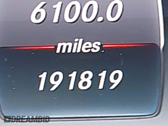 2015 Mercedes-Benz C-Class C 300 Luxury with VIN 55SWF4KB2FU035579, listed as a IAAI auction lot 42034880 with 191,819 mi miles. Bid and sale history available at carsss.com. Image 16.