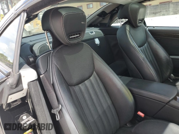 2012 Mercedes-Benz SL 550 z VIN WDBSK7BA2CF168126, wystawiony jako Copart lot #63101815 z przebiegiem 56 193 mil mil oraz Szkoda całkowita • Salvage title. Historia ofert i sprzedaży dostępna na DreamBid. Obrazek 10.