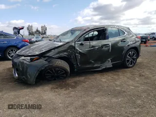 2021 Lexus UX 200 z VIN JTHX3JBH8M2036140, wystawiony jako Copart lot #70534384 z przebiegiem 9 872 mil mil oraz Szkoda całkowita • Salvage title. Historia ofert i sprzedaży dostępna na DreamBid. Obrazek 1.