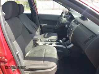 2010 Ford Focus SE with VIN 1FAHP3FN1AW103645, listed as a IAAI auction lot 42111611 with 157,125 mi miles and . Bid and sale history available at DreamBid. Image 5.