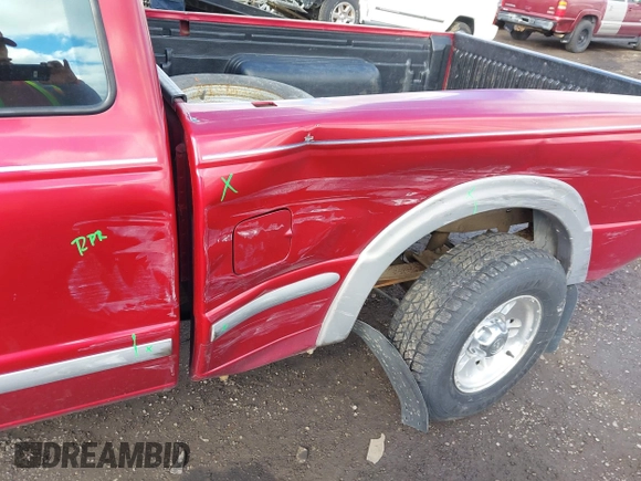 1996 Ford Ranger XLT with VIN 1FTDR15X9TPB29241, listed as a IAAI auction lot 41802300 with 179,948 mi miles. Bid and sale history available at carsss.com. Image 6.