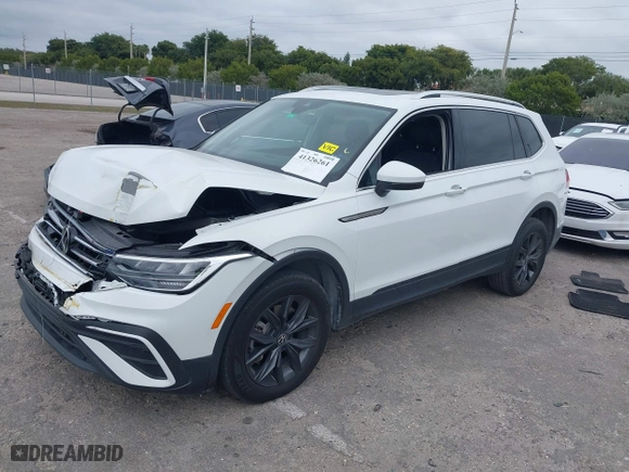 2022 Volkswagen Tiguan SE with VIN 3VV3B7AXXNM175325, listed as a IAAI auction lot 41326261 with 22,361 mi miles. Bid and sale history available at carsss.com. Image 17.