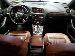 2010 Audi Q5 Premium Plus с VIN WA1LKAFP0AA011782, выставлен на аукционе Copart как лот 52541515 с пробегом 143 333 миль миль и Списание • Salvage title. История ставок и продаж доступна на DreamBid. Изображение 8.