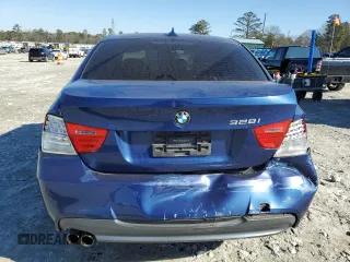 2011 BMW 3 Series 328i with VIN WBAPH7C53BE126010, listed as a Copart auction lot 88897375 with 154,678 mi miles and Salvage title. Bid and sale history available at DreamBid. Image 6.