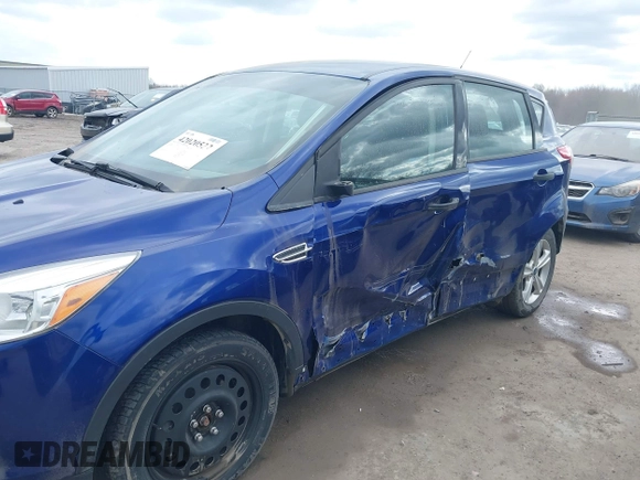 2014 Ford Escape S с VIN 1FMCU0F73EUE07196, выставлен на аукционе IAAI как лот 42020522 с пробегом 59 301 миль миль и . История ставок и продаж доступна на DreamBid. Изображение 6.