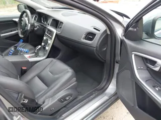 2018 Volvo S60 Inscription with VIN LYV402HKXJB167148, listed as a IAAI auction lot 42424429 with 72,126 mi miles and . Bid and sale history available at DreamBid. Image 5.