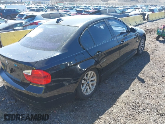 2007 BMW 3 Series 328xi with VIN WBAVC93547KX56693, listed as a IAAI auction lot 41852323 with 250,156 mi miles. Bid and sale history available at carsss.com. Image 4.