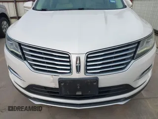 2017 Lincoln MKC Premiere z VIN 5LMCJ1C99HUL69530, wystawiony jako IAAI lot #42278151 z przebiegiem 45 809 mil mil oraz . Historia ofert i sprzedaży dostępna na DreamBid. Obrazek 19.
