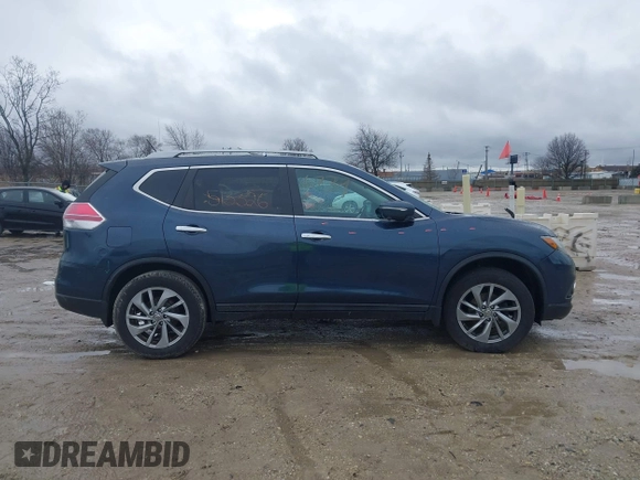2015 Nissan Rogue SV with VIN 5N1AT2MV2FC792815, listed as a IAAI auction lot 41726739 with 206,296 mi miles. Bid and sale history available at carsss.com. Image 13.