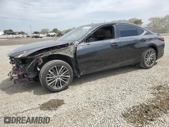 2023 Lexus ES 300h z VIN 58ADA1C11PU029412, wystawiony jako Copart lot #52893235 z przebiegiem 50 863 mil mil oraz Szkoda całkowita • Salvage title. Historia ofert i sprzedaży dostępna na DreamBid. Obrazek 1.