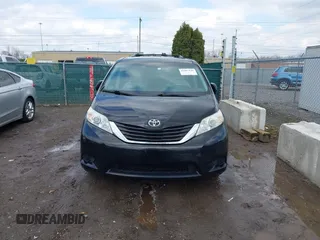 2013 Toyota Sienna LE AAS with VIN 5TDKK3DC8DS401419, listed as a IAAI auction lot 42007146 with 182,651 mi miles. Bid and sale history available at carsss.com. Image 12.