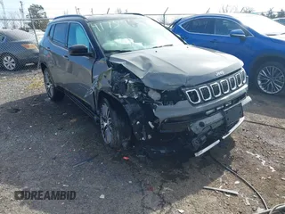 2024 Jeep Compass Limited with VIN 3C4NJDCN3RT590180, listed as a IAAI auction lot 41759691 with 18,490 mi miles and . Bid and sale history available at carsss.com. Image 6.