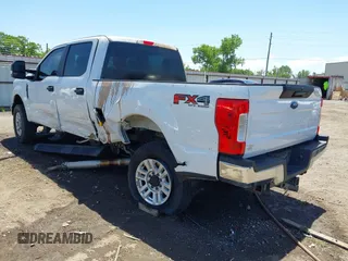 2019 Ford F-250 XL с VIN 1FT7W2B65KED36789, выставлен на аукционе IAAI как лот 42275403 с пробегом 154 847 миль миль и . История ставок и продаж доступна на DreamBid. Изображение 3.