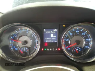 2015 Chrysler Town & Country Touring L z VIN 2C4RC1CG5FR628504, wystawiony jako Copart lot #54216315 z przebiegiem 129 479 mil mil oraz Szkoda całkowita • Salvage title. Historia ofert i sprzedaży dostępna na DreamBid. Obrazek 9.