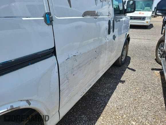 2010 Chevrolet Express Cargo with VIN 1GCZGFBA8A1153393, listed as a IAAI auction lot 42677832 with 159,087 mi miles and . Bid and sale history available at DreamBid. Image 21.
