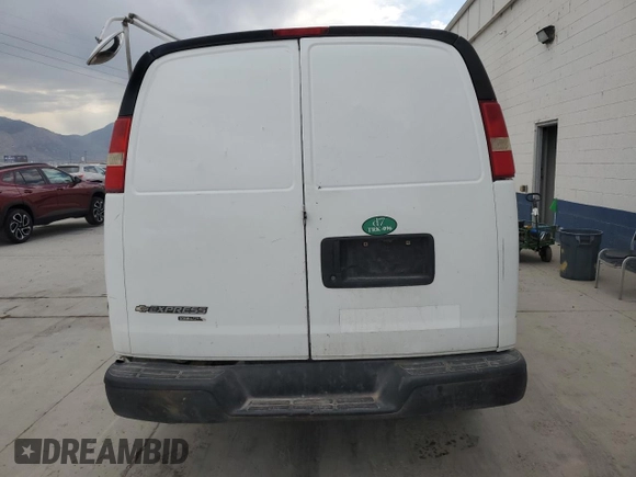 2012 Chevrolet Express Cargo z VIN 1GCWGFCAXC1177408, wystawiony jako Copart lot #64615955 z przebiegiem Nie podano mil oraz Czysty tytuł • Clean title. Historia ofert i sprzedaży dostępna na DreamBid. Obrazek 6.