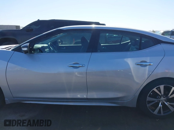 2016 Nissan Maxima SL z VIN 1N4AA6AP3GC377081, wystawiony jako IAAI lot #42235817 z przebiegiem 159 571 mil mil oraz . Historia ofert i sprzedaży dostępna na DreamBid. Obrazek 14.