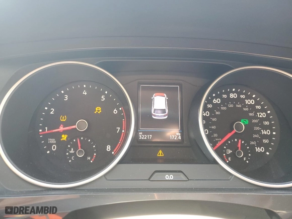 2020 Volkswagen Tiguan SE with VIN 3VV2B7AX5LM111699, listed as a Copart auction lot 70121394 with 32,217 mi miles and Salvage Title. Bid and sale history available at carsss.com. Image 9.