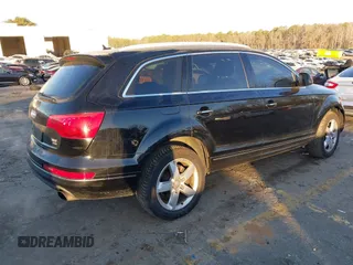2014 Audi Q7 3.0T Premium with VIN WA1CGAFE4ED012180, listed as a IAAI auction lot 41134033 with 136,002 mi miles. Bid and sale history available at carsss.com. Image 4.