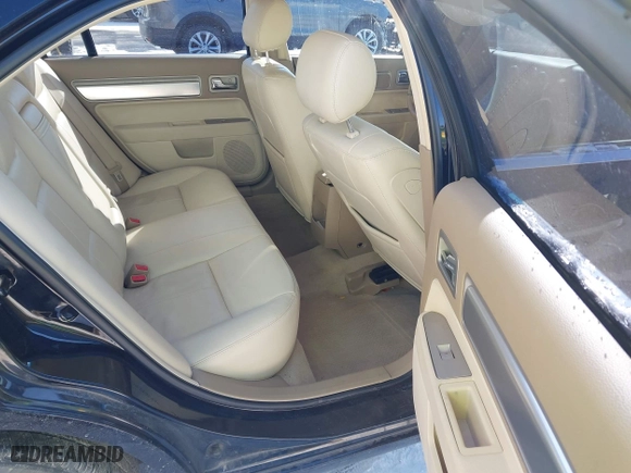 2007 Lincoln MKZ with VIN 3LNHM26T07R653177, listed as a IAAI auction lot 41571111 with 124,929 mi miles. Bid and sale history available at carsss.com. Image 8.