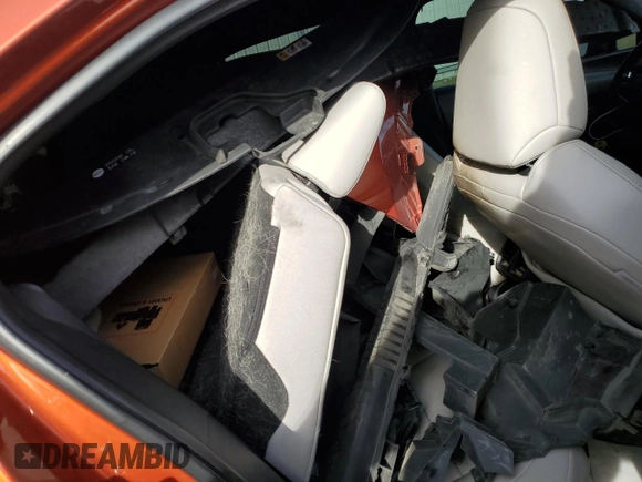 2020 Lexus UX 250h z VIN JTHP9JBH4L2022331, wystawiony jako Copart lot #52770435 z przebiegiem 152 542 mil mil oraz Szkoda całkowita • Salvage title. Historia ofert i sprzedaży dostępna na DreamBid. Obrazek 13.