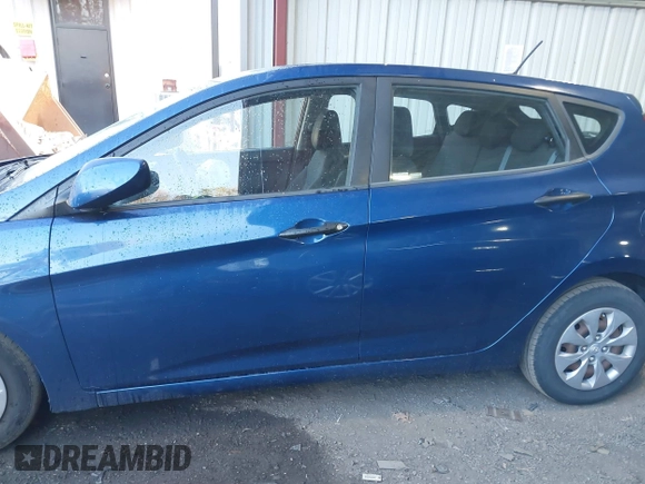 2015 Hyundai Accent GS with VIN KMHCT5AE6FU209512, listed as a IAAI auction lot 41876988 with 111,378 mi miles. Bid and sale history available at carsss.com. Image 14.