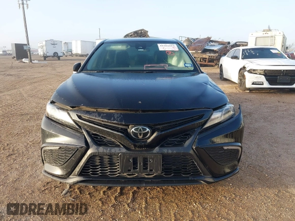 2022 Toyota Camry SE with VIN 4T1G11AK8NU660011, listed as a IAAI auction lot 41562164 with Not Provided miles. Bid and sale history available at carsss.com. Image 12.