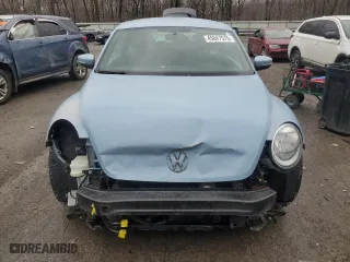 2012 Volkswagen Beetle 2.5L PZEV with VIN 3VWJP7AT4CM602769, listed as a Copart auction lot 45047575 with 140,950 mi miles and Salvage Title. Bid and sale history available at carsss.com. Image 5.