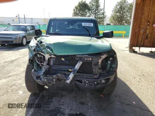 2024 Ford Bronco Black Diamond with VIN 1FMDE1APXRLB43999, listed as a Copart auction lot 52414555 with 3,902 mi miles and Salvage title. Bid and sale history available at DreamBid. Image 5.