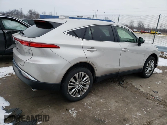 2021 Toyota Venza LE with VIN JTEAAAAH3MJ001103, listed as a Copart auction lot 71547622 with 33,224 mi miles. Bid and sale history available at carsss.com. Image 3.
