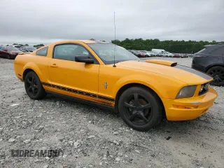 2007 Ford Mustang Deluxe z VIN 1ZVFT80N675218322, wystawiony jako Copart lot #58667435 z przebiegiem 159 320 mil mil oraz Czysty tytuł • Clean title. Historia ofert i sprzedaży dostępna na DreamBid. Obrazek 4.