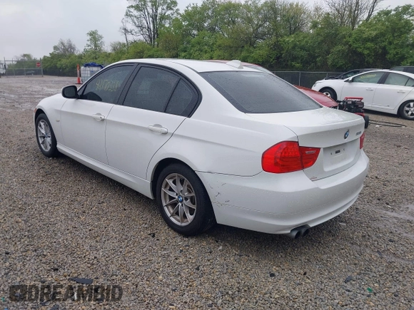 2010 BMW 3 Series 328i with VIN WBAPH7G59ANM52662, listed as a IAAI auction lot 42170338 with 163,648 mi miles and . Bid and sale history available at carsss.com. Image 3.