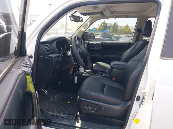 2019 Toyota 4Runner SR5 with VIN JTEBU5JR1K5725714, listed as a IAAI auction lot 42565292 with 43,826 mi miles and . Bid and sale history available at DreamBid. Image 5.