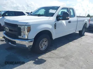2019 Ford F-250 XL с VIN 1FT7X2A67KEC53878, выставлен на аукционе IAAI как лот 42707576 с пробегом 155 920 миль миль и . История ставок и продаж доступна на DreamBid. Изображение 17.